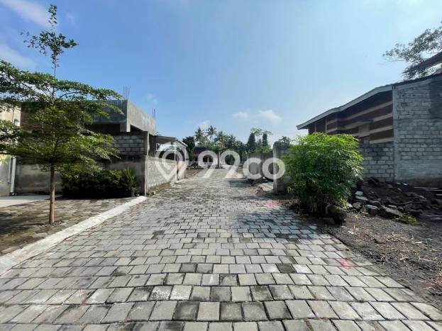 Tanah Dijual Area Strategis di Maguwoharjo Yogyakarta 137m2 Tanah Dijual Area Strategis di Maguwoharjo Yogyakarta 137m2