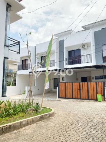 For Sale Rumah 3 Kamar Lokasi Ideal Bagus dan Strategis di Ciracas For Sale Rumah 3 Kamar Lokasi Ideal Bagus dan Strategis di Ciracas