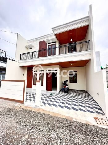 Jual Rumah Favorit Siap Huni LB 135m2 di Ciracas, Jakarta Timur Jual Rumah Favorit Siap Huni LB 135m2 di Ciracas, Jakarta Timur