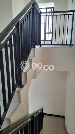 Rumah Luas Asri 3 KT Siap Huni di Taman Kopo Indah Bandung Rumah Luas Asri 3 KT Siap Huni di Taman Kopo Indah Bandung