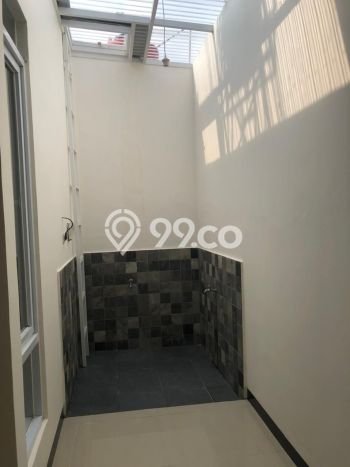 Jarang Ada! Rumah Kontrakan 2 Kamar Bagus Siap Huni Taman Kopo Indah Jarang Ada! Rumah Kontrakan 2 Kamar Bagus Siap Huni Taman Kopo Indah