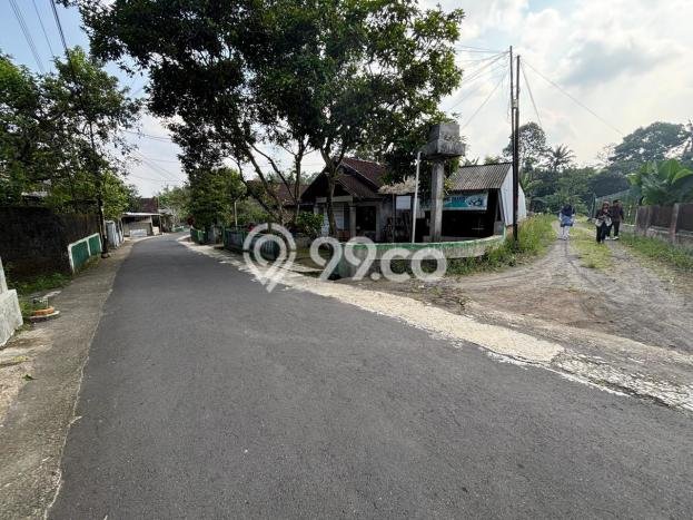 Dijual Tanah di Sleman Sleman Luas 142m2 SHM Dijual Tanah di Sleman Sleman Luas 142m2 SHM
