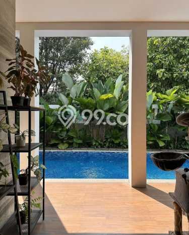 Rumah Luxury Modern Tanpa Renovasi di Ampera Jakarta Selatan Rumah Luxury Modern Tanpa Renovasi di Ampera Jakarta Selatan
