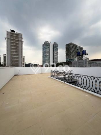 Hunian Mewah Siap Huni LT 287m2 di Cilandak, Jakarta Selatan Hunian Mewah Siap Huni LT 287m2 di Cilandak, Jakarta Selatan