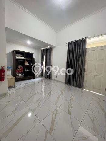 GOOD DEAL! Rumah area , 5 KT, Siap Huni, Luas 300m2m² LB 300m2m² GOOD DEAL! Rumah area , 5 KT, Siap Huni, Luas 300m2m² LB 300m2m²