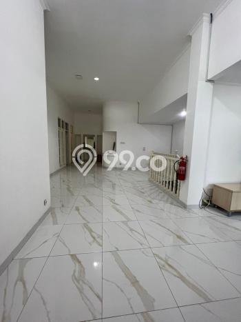 GOOD DEAL! Rumah area , 5 KT, Siap Huni, Luas 300m2m² LB 300m2m² GOOD DEAL! Rumah area , 5 KT, Siap Huni, Luas 300m2m² LB 300m2m²