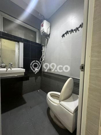 Hunian Elit LB 220m2 Siap Huni Desain Elegan di Daan Mogot, Tangerang Hunian Elit LB 220m2 Siap Huni Desain Elegan di Daan Mogot, Tangerang