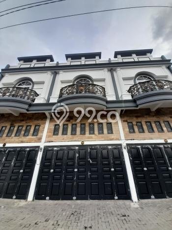 Area Ramai! Ruko Dijual di Medan Kota untuk Bisnis Luas Bangunan 75m2 Area Ramai! Ruko Dijual di Medan Kota untuk Bisnis Luas Bangunan 75m2