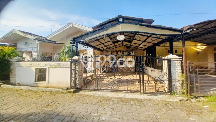 For Sale Rumah 3 Kamar Lokasi Ideal Nyaman dan Strategis di Medan Johor For Sale Rumah 3 Kamar Lokasi Ideal Nyaman dan Strategis di Medan Johor