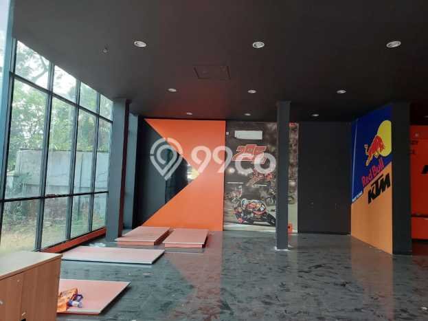 Unit Komersial Dijual di Ciputat Tangerang Selatan Luas Bangunan 1800m2 Unit Komersial Dijual di Ciputat Tangerang Selatan Luas Bangunan 1800m2