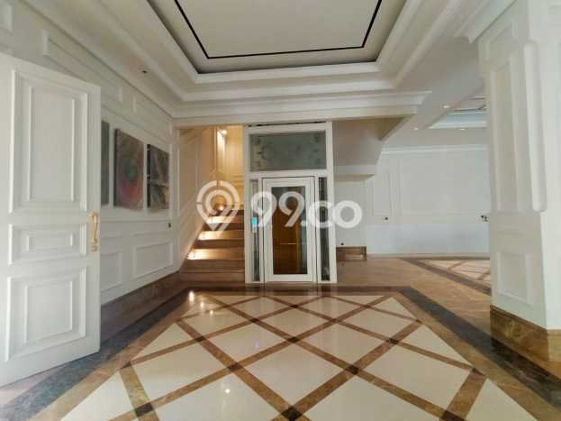 Rumah Elit LB 900m2 Siap Huni Desain Elegan di Senayan, Jakarta Pusat Rumah Elit LB 900m2 Siap Huni Desain Elegan di Senayan, Jakarta Pusat