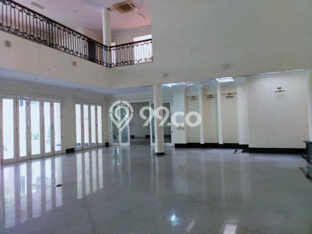 SPECIAL LISTING! Rumah di Menteng, 4 KT, Dekat Fasilitas, Luas 2629m2m² LB 1700m2m² SPECIAL LISTING! Rumah di Menteng, 4 KT, Dekat Fasilitas, Luas 2629m2m² LB 1700m2m²