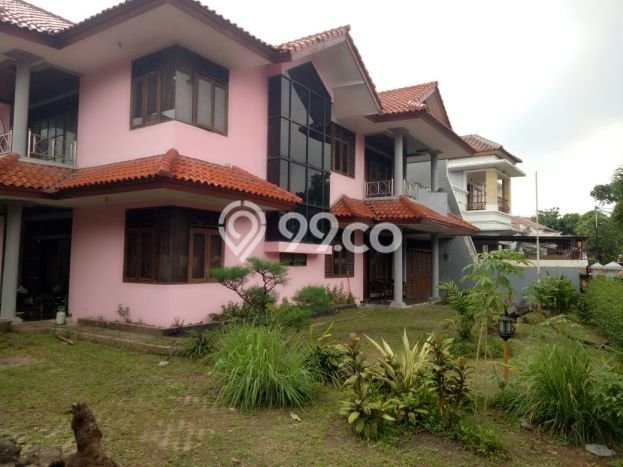 Rumah Elit Modern Tanpa Renovasi di Joglo Jakarta Barat Rumah Elit Modern Tanpa Renovasi di Joglo Jakarta Barat