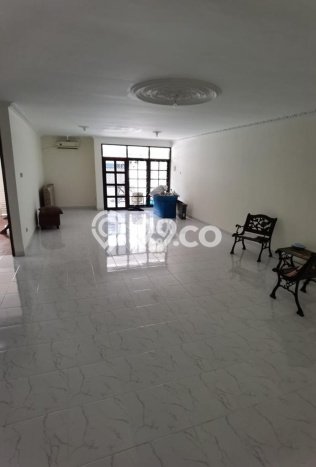 Hunian Elit LB 320m2 Siap Huni Desain Elegan di Meruya, Jakarta Barat Hunian Elit LB 320m2 Siap Huni Desain Elegan di Meruya, Jakarta Barat