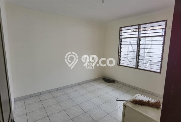Hunian Elit LB 320m2 Siap Huni Desain Elegan di Meruya, Jakarta Barat Hunian Elit LB 320m2 Siap Huni Desain Elegan di Meruya, Jakarta Barat
