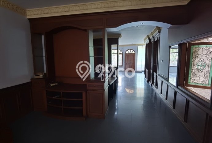 Jual Rumah Luas Megah Dengan View Cantik di Meruya, Jakarta Barat Jual Rumah Luas Megah Dengan View Cantik di Meruya, Jakarta Barat