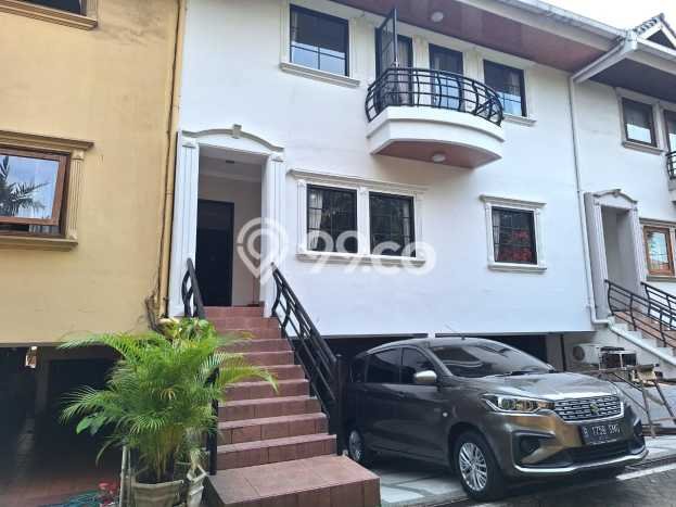 Hunian Mewah LB 320m2 Siap Pakai Desain Elegan di Kemang, Jakarta Selatan Hunian Mewah LB 320m2 Siap Pakai Desain Elegan di Kemang, Jakarta Selatan