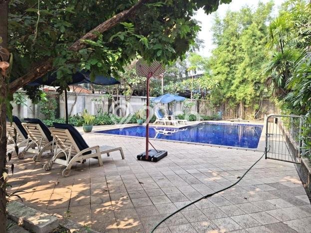 Hunian Mewah LB 320m2 Siap Pakai Desain Elegan di Kemang, Jakarta Selatan Hunian Mewah LB 320m2 Siap Pakai Desain Elegan di Kemang, Jakarta Selatan