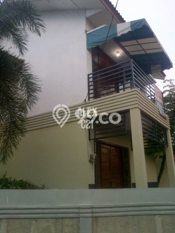 Rumah Strategis Modern Lb 320m2 di Ciputat Timur, Tangerang Selatan Rumah Strategis Modern Lb 320m2 di Ciputat Timur, Tangerang Selatan