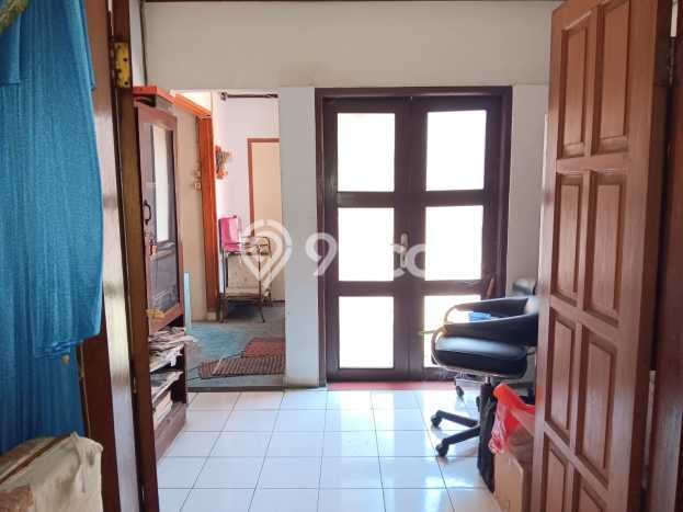 Siap Huni Hunian Elit 8 Kamar di Mampang Prapatan Dekat ke Mana Saja Siap Huni Hunian Elit 8 Kamar di Mampang Prapatan Dekat ke Mana Saja