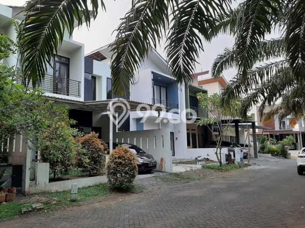 Dijual Rumah Mewah Exclusive di Ciracas, Jakarta Timur Dijual Rumah Mewah Exclusive di Ciracas, Jakarta Timur