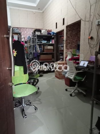 Rumah Luas Asri 2 KT Siap Pakai di Ciganjur Jakarta Selatan Rumah Luas Asri 2 KT Siap Pakai di Ciganjur Jakarta Selatan