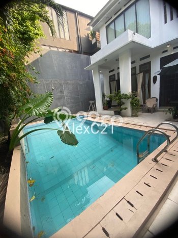 Rumah Eksklusif Dijual LT 330m2 di Cilandak, Jakarta Selatan Rumah Eksklusif Dijual LT 330m2 di Cilandak, Jakarta Selatan