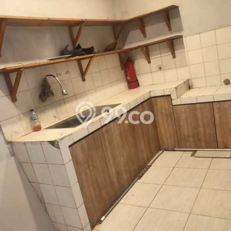 Disewakan! Rumah 5 Kamar Tidur &
4 Kamar Mandi di Pejaten, Jakarta Selatan Disewakan! Rumah 5 Kamar Tidur &
4 Kamar Mandi di Pejaten, Jakarta Selatan
