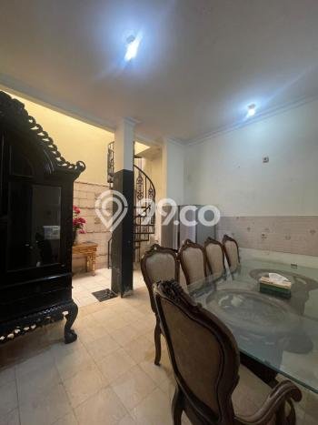 BEST LOCATION! Rumah kawasan Ciputat Timur, Dekat Tol, 4 KM, LT 250m2m² LB 400m2m² BEST LOCATION! Rumah kawasan Ciputat Timur, Dekat Tol, 4 KM, LT 250m2m² LB 400m2m²