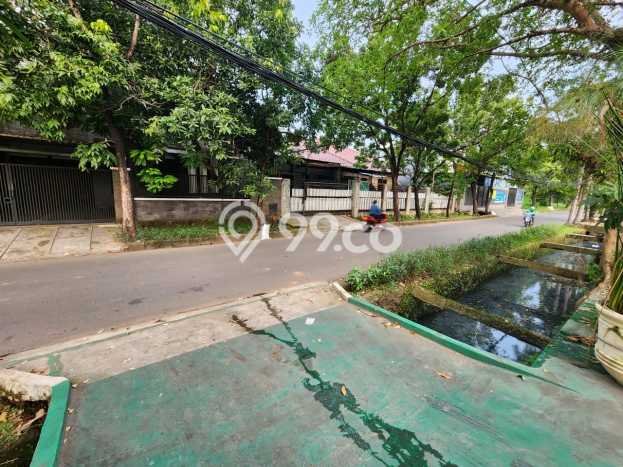 Hunian Elit LB 300m2 Siap Pakai Desain Elegan di Joglo, Jakarta Barat Hunian Elit LB 300m2 Siap Pakai Desain Elegan di Joglo, Jakarta Barat