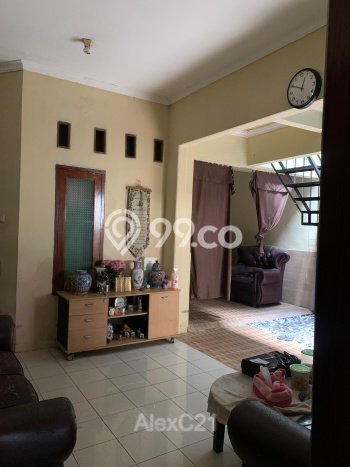 Rumah Strategis Minimalis Lb 255m2 di Tebet, Jakarta Selatan Rumah Strategis Minimalis Lb 255m2 di Tebet, Jakarta Selatan