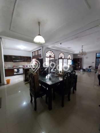 Rumah Eksklusif Siap Huni LT 411m2 di Pasar Minggu, Jakarta Selatan Rumah Eksklusif Siap Huni LT 411m2 di Pasar Minggu, Jakarta Selatan