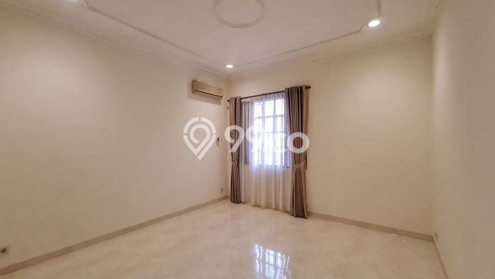 Rumah Eksklusif Dijual LT 460m2 di Cilandak, Jakarta Selatan Rumah Eksklusif Dijual LT 460m2 di Cilandak, Jakarta Selatan