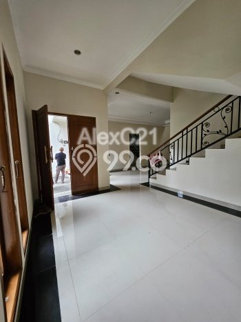 Dijual Rumah Mewah Elegan Dengan View Cantik di Kebagusan, Jakarta Selatan Dijual Rumah Mewah Elegan Dengan View Cantik di Kebagusan, Jakarta Selatan