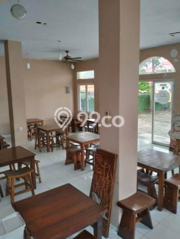 Disewakan Komersial di Kawasan Ramai Bekasi Kota Luas 200m2 Disewakan Komersial di Kawasan Ramai Bekasi Kota Luas 200m2