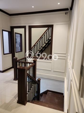Hunian Elit LB 400m2 Siap Huni Desain Elegan di Pondok Bambu, Jakarta Timur Hunian Elit LB 400m2 Siap Huni Desain Elegan di Pondok Bambu, Jakarta Timur