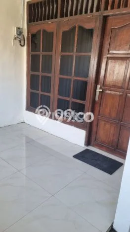 Jual Rumah Bagus Siap Huni LB 160m2 di Banyumanik, Semarang Jual Rumah Bagus Siap Huni LB 160m2 di Banyumanik, Semarang