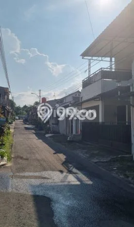 Jual Rumah Bagus Siap Huni LB 160m2 di Banyumanik, Semarang Jual Rumah Bagus Siap Huni LB 160m2 di Banyumanik, Semarang