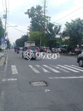 Rumah Luxury Best Area di Semarang, Jawa Tengah Rumah Luxury Best Area di Semarang, Jawa Tengah