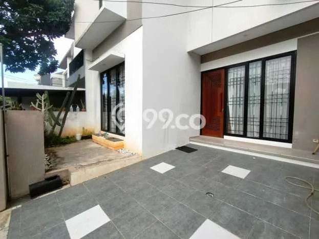 Disewakan! Rumah 3 Kamar Tidur &
3 Kamar Mandi di BSD Griya Loka, Tangerang Disewakan! Rumah 3 Kamar Tidur &
3 Kamar Mandi di BSD Griya Loka, Tangerang