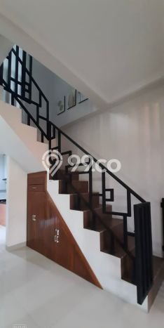 Hunian Nyaman Asri 4 KT Siap Pakai di BSD Nusaloka Tangerang Hunian Nyaman Asri 4 KT Siap Pakai di BSD Nusaloka Tangerang