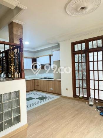 Jarang Ada! Rumah Sewa 5 Kamar Nyaman Siap Huni BSD Griya Loka Jarang Ada! Rumah Sewa 5 Kamar Nyaman Siap Huni BSD Griya Loka