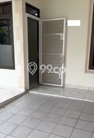 Disewakan Rumah Harga Terjangkau di BSD Nusaloka Tangerang dengan 2 Kamar Tidur Disewakan Rumah Harga Terjangkau di BSD Nusaloka Tangerang dengan 2 Kamar Tidur