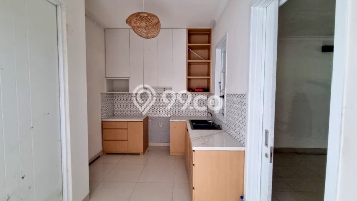 Rumah Luxury Modern Tanpa Renovasi di BSD Eminent Tangerang Rumah Luxury Modern Tanpa Renovasi di BSD Eminent Tangerang