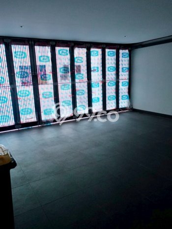 Disewakan! Rumah 5 Kamar Tidur &
5 Kamar Mandi di BSD, Tangerang Disewakan! Rumah 5 Kamar Tidur &
5 Kamar Mandi di BSD, Tangerang