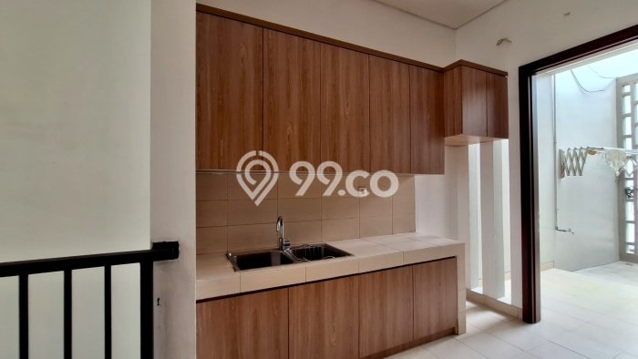 Rumah Disewakan Tangerang LT 450m2 LB 320m2 Kawasan BSD De Park Rumah Disewakan Tangerang LT 450m2 LB 320m2 Kawasan BSD De Park