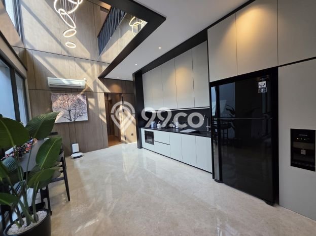 Hunian Elit LB 280m2 Siap Pakai Desain Elegan di BSD, Tangerang Hunian Elit LB 280m2 Siap Pakai Desain Elegan di BSD, Tangerang