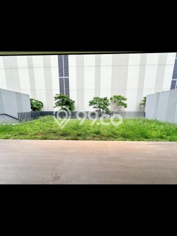Hunian Minimalis dengan LT 495m2 & LB 545m2 Dikontrakkan di BSD City Hunian Minimalis dengan LT 495m2 & LB 545m2 Dikontrakkan di BSD City