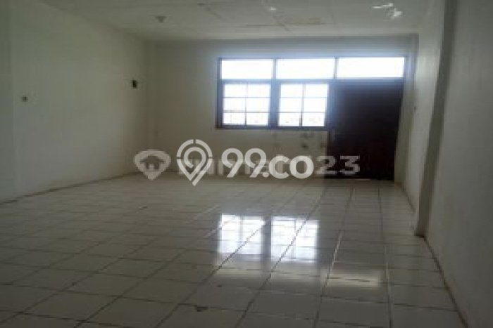 Ruko Dijual di Prime Area Jakarta Barat Luas 174m2 Ruko Dijual di Prime Area Jakarta Barat Luas 174m2