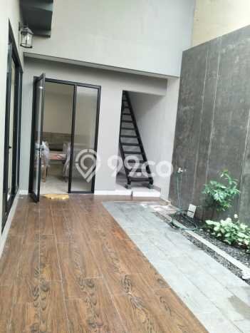 Rumah Elit Modern Siap Huni di BSD Tangerang Rumah Elit Modern Siap Huni di BSD Tangerang